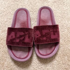 APL Techloom Maroon Velvet Slides